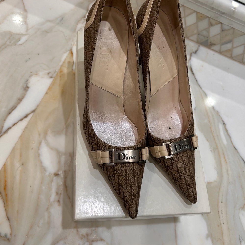 Dior Vintage Brown Logo Heels